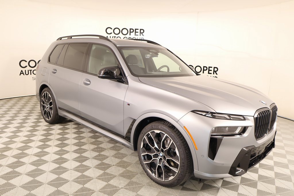 New 2026 BMW X7 M60i