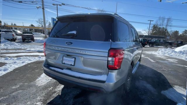 Used 2022 Ford Expedition XLT image 9