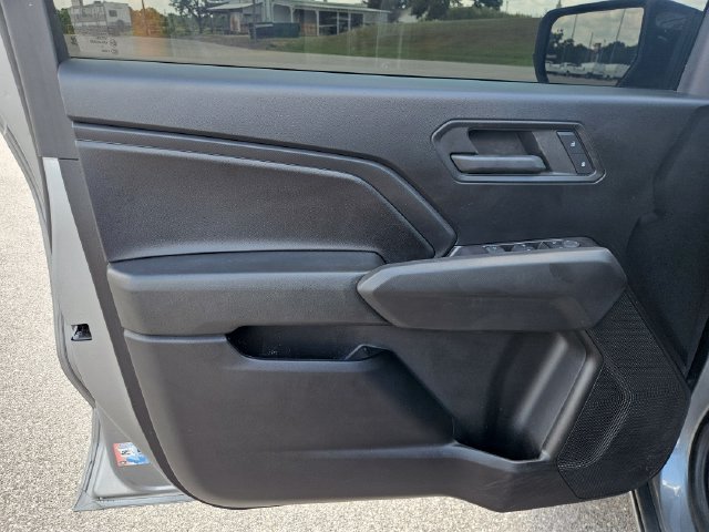 Used 2024 Chevrolet Colorado Trail Boss w/ Advanced Trailering Package AWD/4WD image 10
