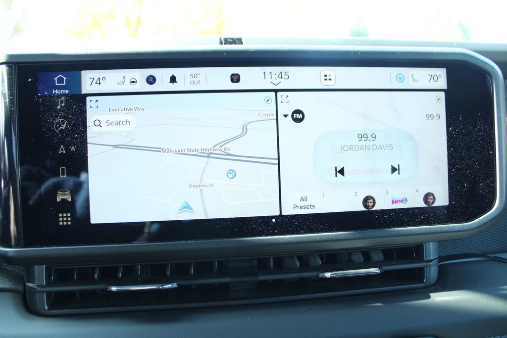 Used 2025 Jeep Wrangler Unlimited Rubicon w/ Technology Group image 27