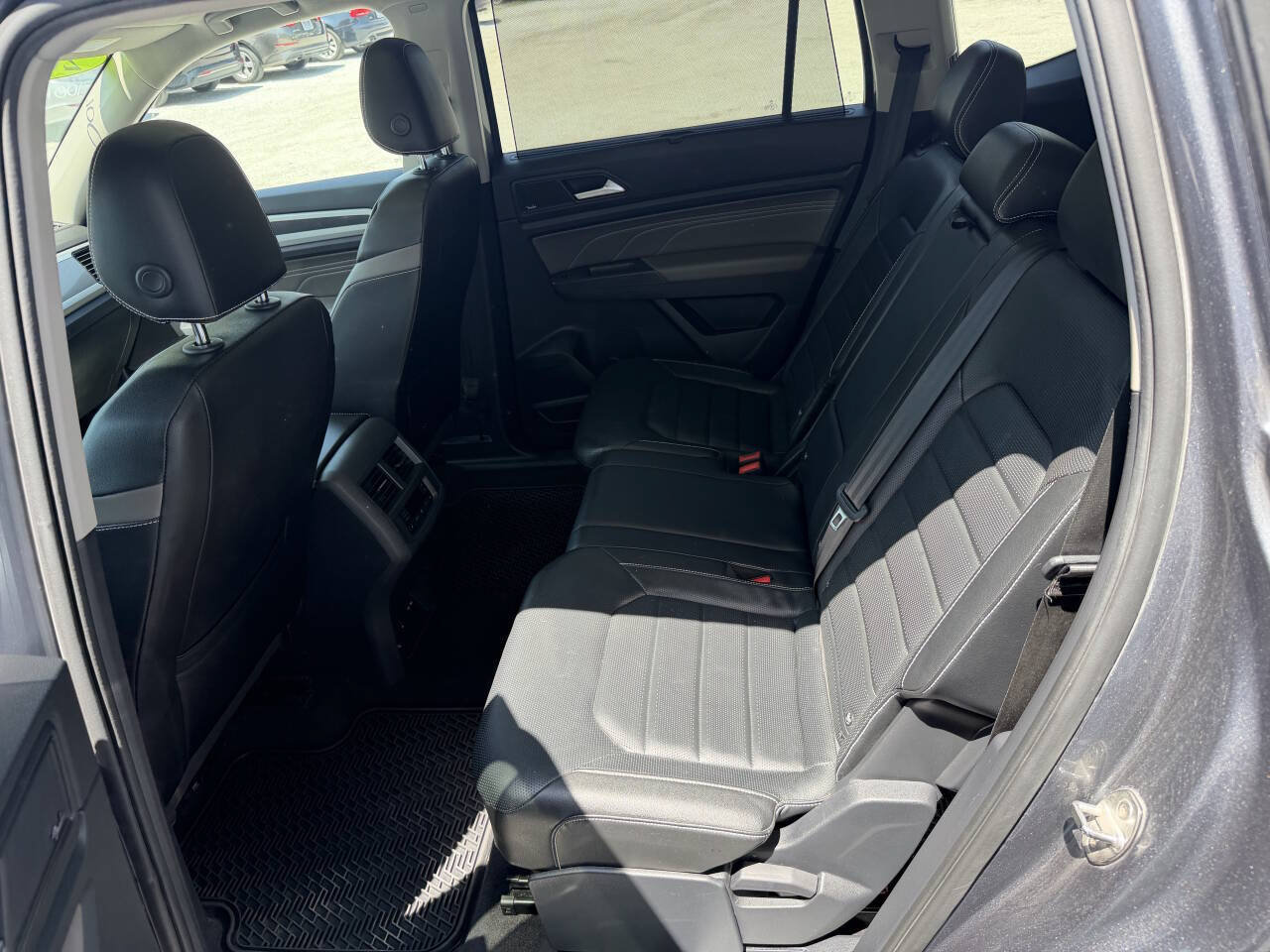 Used 2021 Volkswagen Atlas SEL Premium AWD/4WD image 18