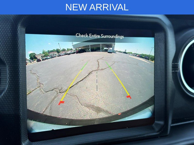 Used 2022 Jeep Wrangler Unlimited Sahara AWD/4WD image 23