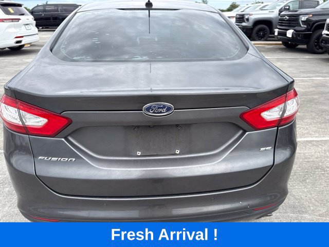 Used 2016 Ford Fusion SE FWD image 19