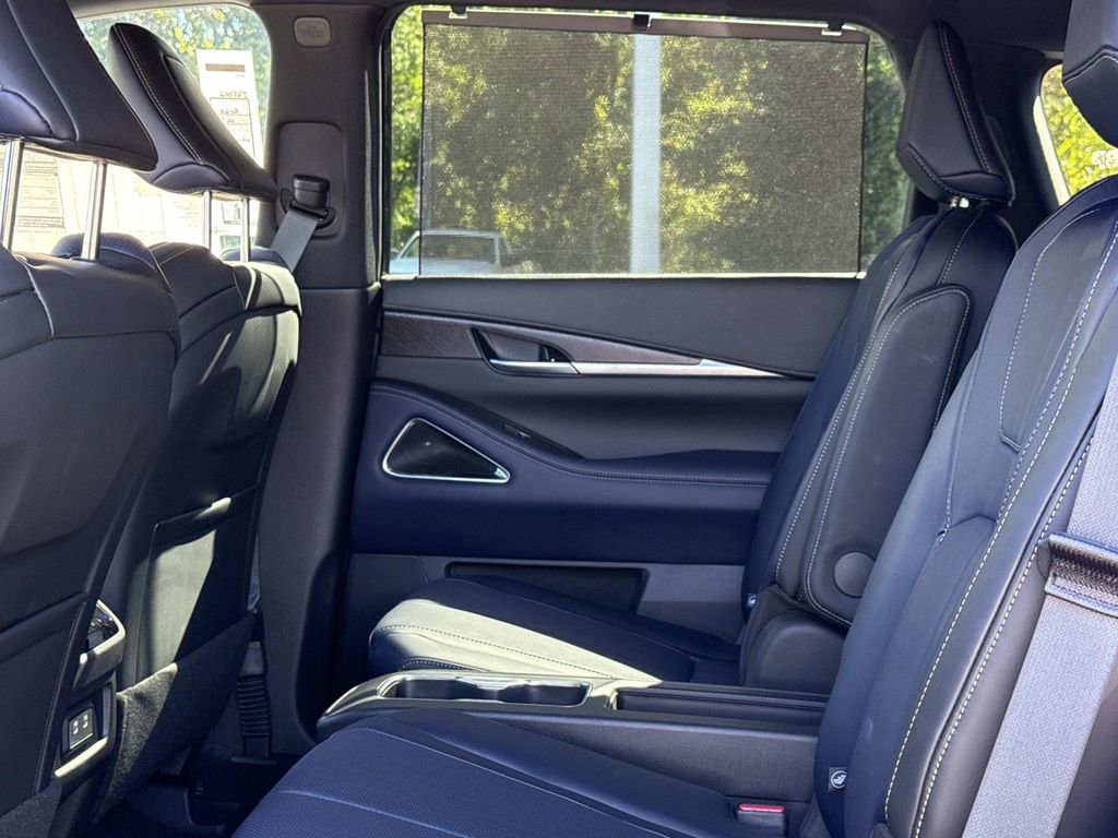 New 2026 INFINITI QX60 Luxe w/ Dark Cargo Package image 18