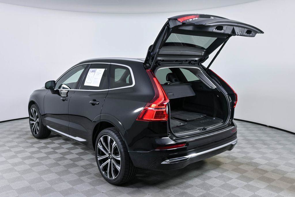 Certified 2023 Volvo XC60 B5 Ultimate w/ Climate Package FWD image 34