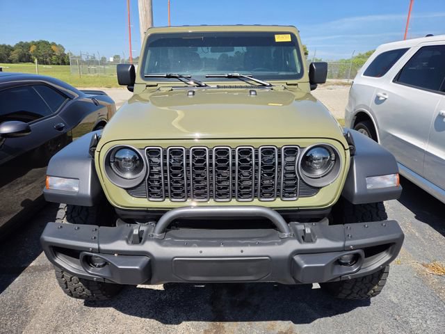 Used 2025 Jeep Wrangler Sport AWD/4WD image 2