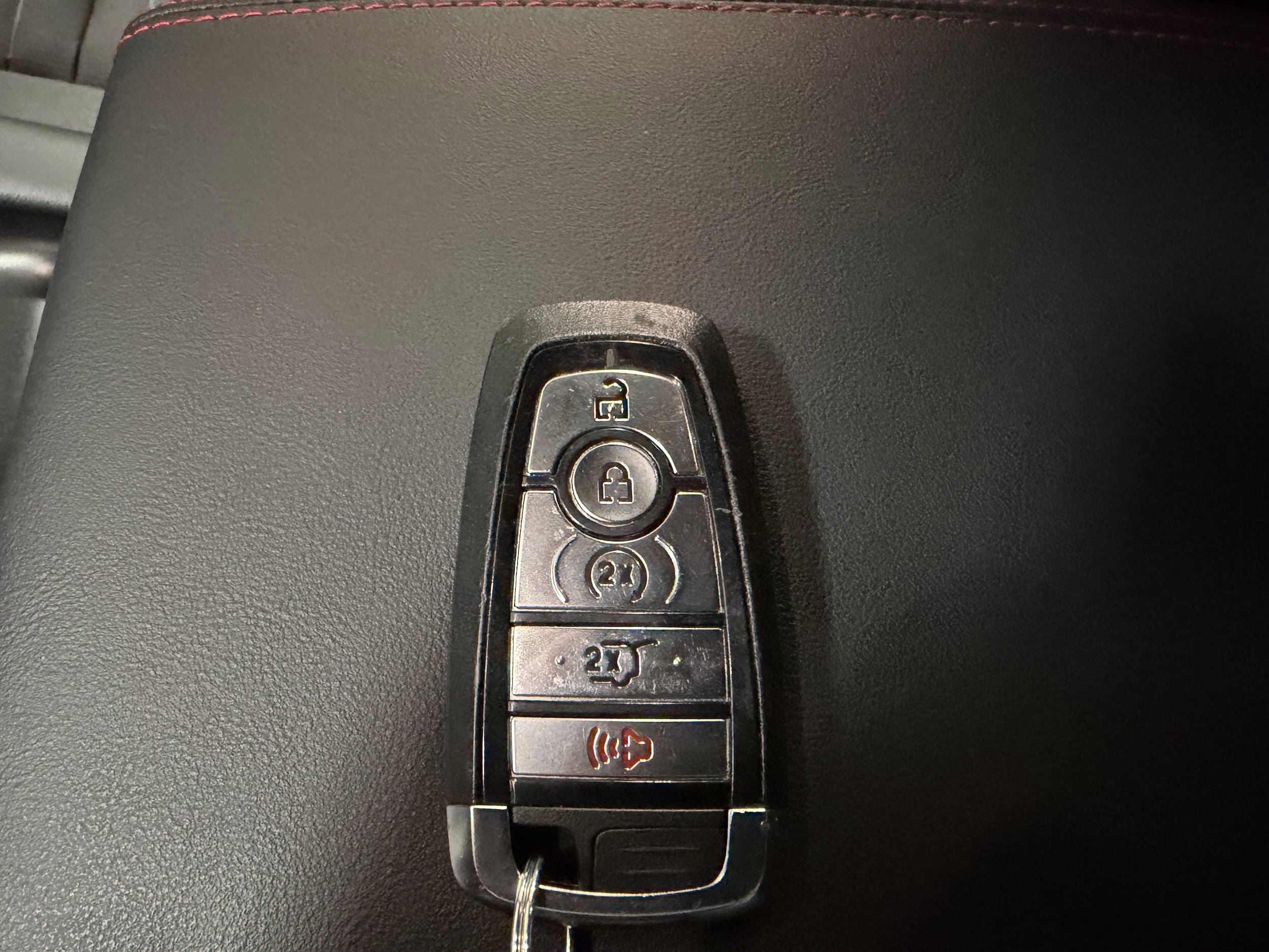 Certified 2025 Ford Explorer ST-Line AWD/4WD image 36