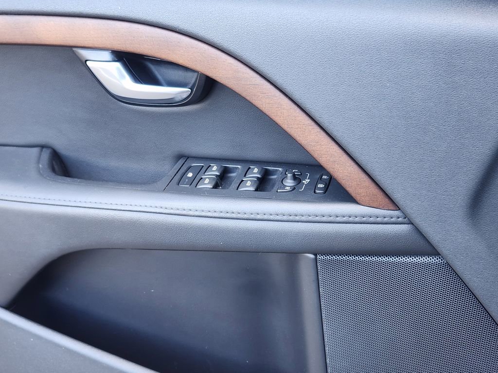 Used 2011 Volvo S80 3.2 image 24