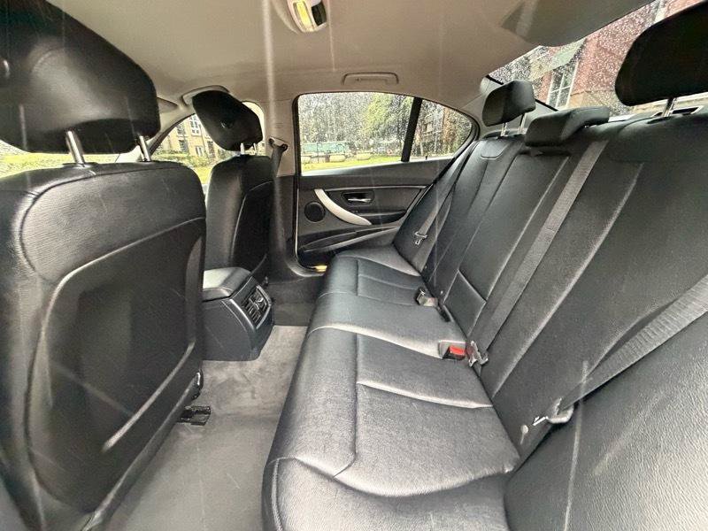 Used 2014 BMW 320i Sedan RWD image 35