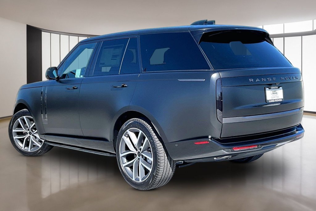 New 2026 Land Rover Range Rover SE AWD/4WD image 3
