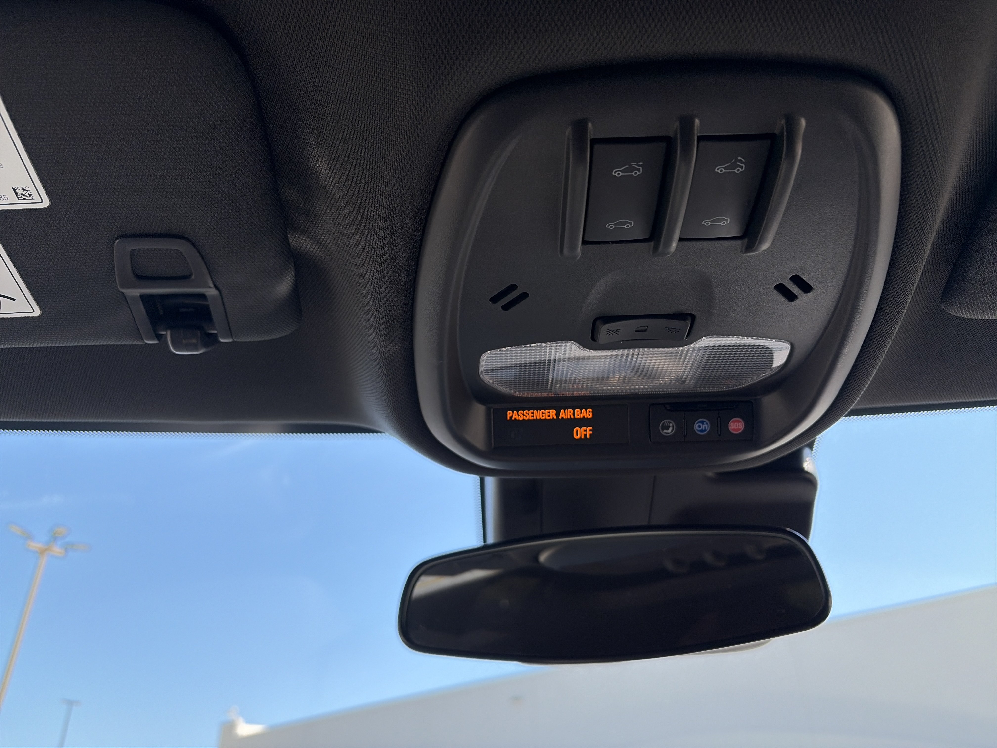 Used 2026 Chevrolet Trax RS w/ Sunroof Package FWD image 27