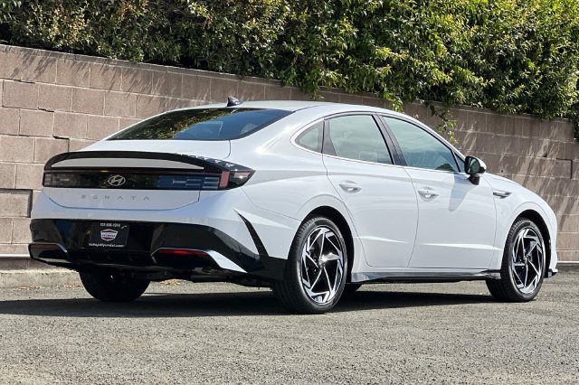 New 2026 Hyundai Sonata SEL FWD image 6