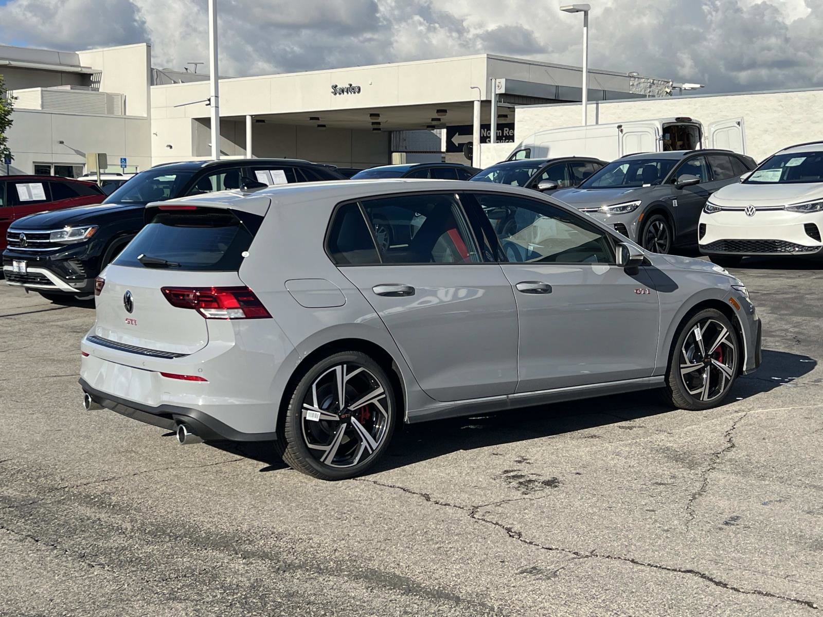 New 2026 Volkswagen GTI SE FWD image 29