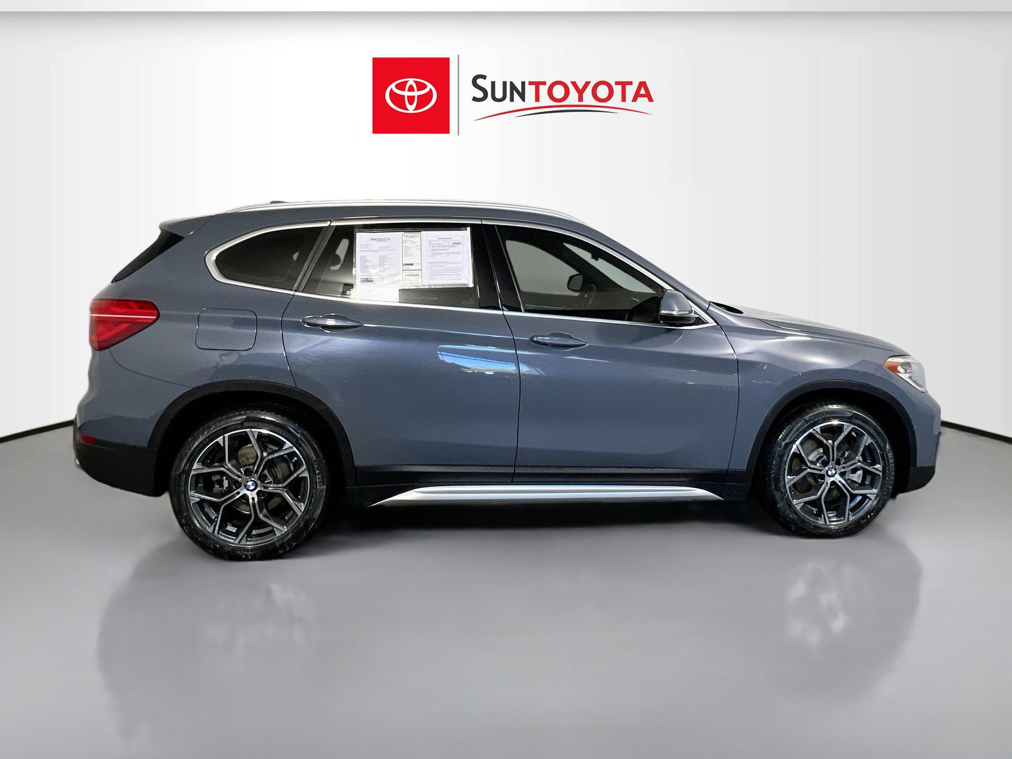 Used 2021 BMW X1 xDrive28i w/ Convenience Package image 2