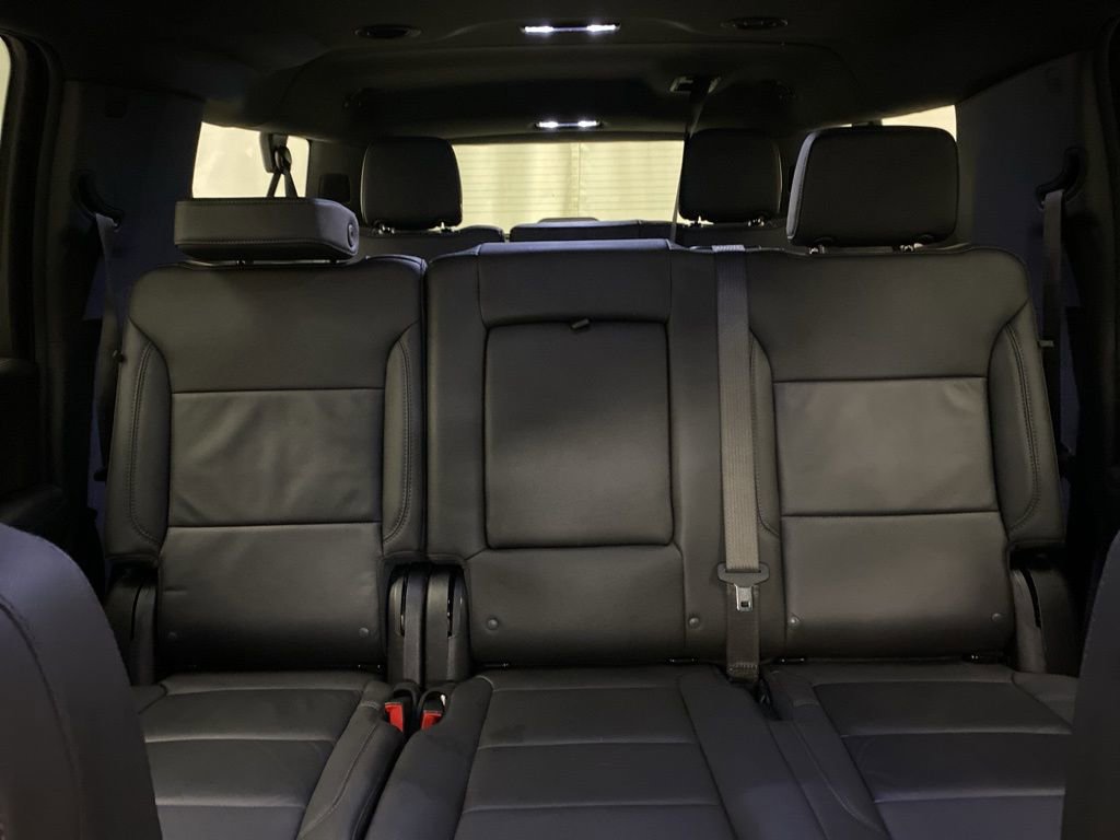 Used 2025 Chevrolet Suburban Z71 AWD/4WD image 18