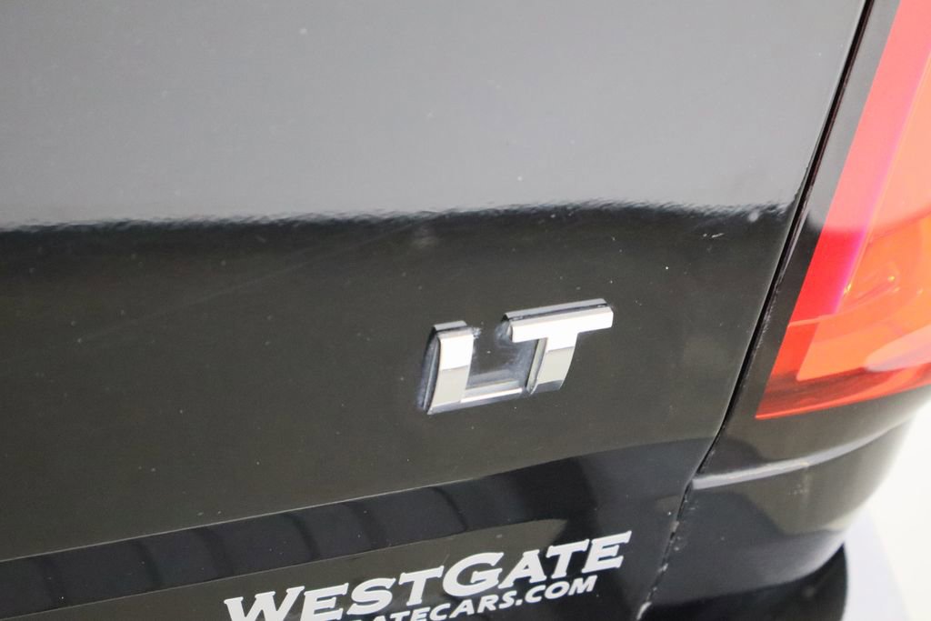 Used 2015 Chevrolet Colorado LT w/ Luxury Package image 40