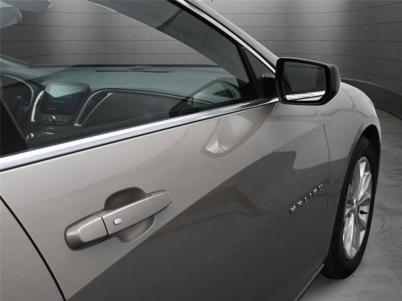 Used 2022 Chevrolet Malibu LT image 13