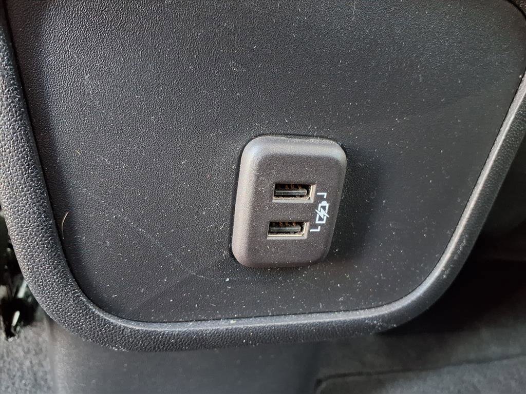 Used 2023 Chevrolet Equinox LT image 24