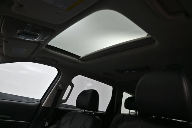Used 2022 Kia Telluride S AWD/4WD image 23