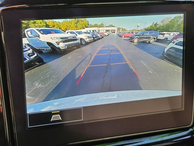 Used 2023 Chevrolet Traverse LT AWD/4WD image 30
