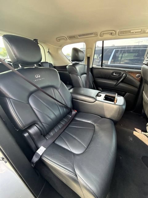 Used 2014 INFINITI QX80 4WD w/ Deluxe Touring Package image 36