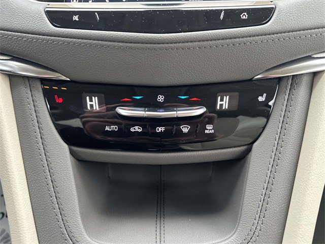 Certified 2022 Cadillac XT5 Premium Luxury image 44
