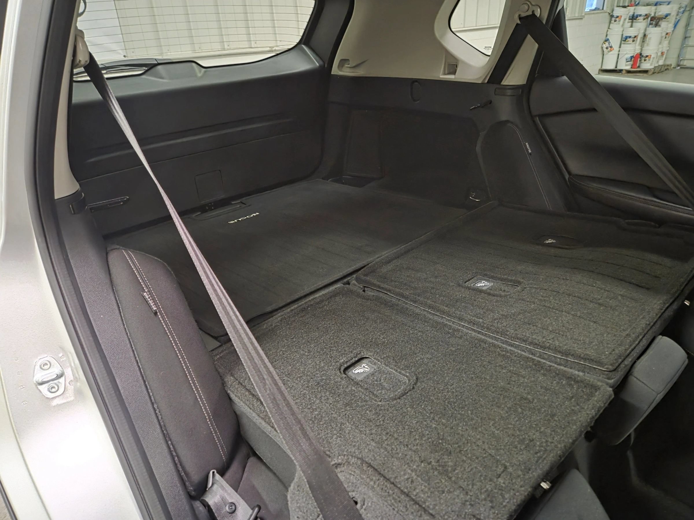 Used 2025 Nissan Rogue SV FWD image 39