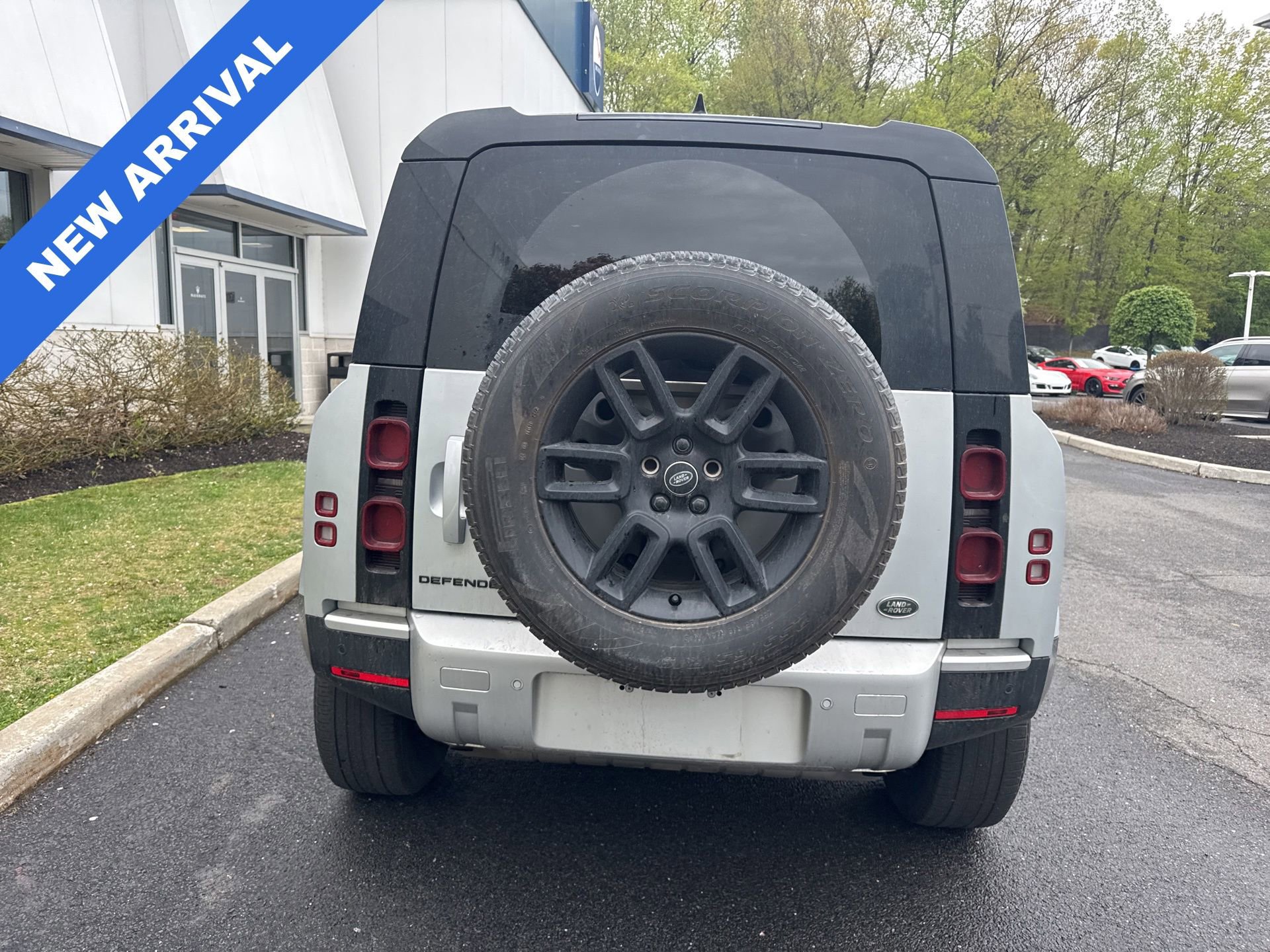 Used 2023 Land Rover Defender 110 S AWD/4WD image 3