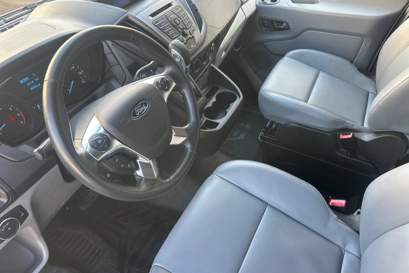 Used 2016 Ford Transit 350 XL RWD image 10