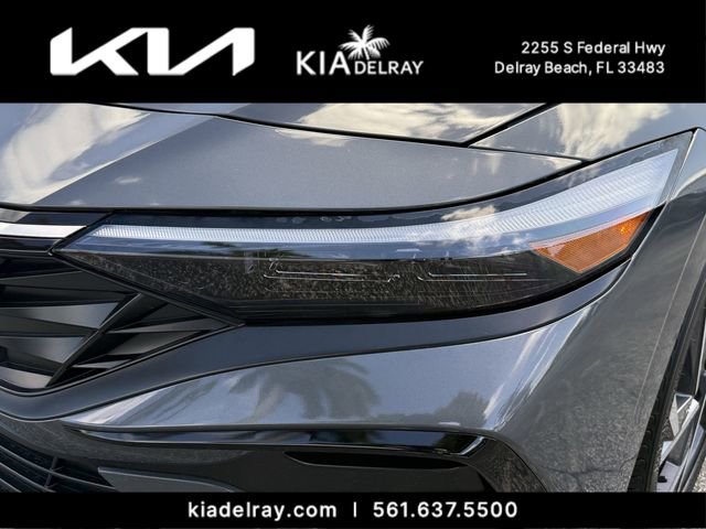 Used 2024 Hyundai Elantra Limited image 6