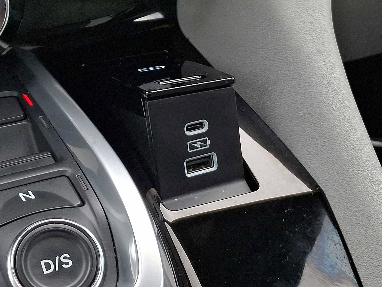 Used 2023 Acura MDX SH-AWD w/ Technology Package image 27