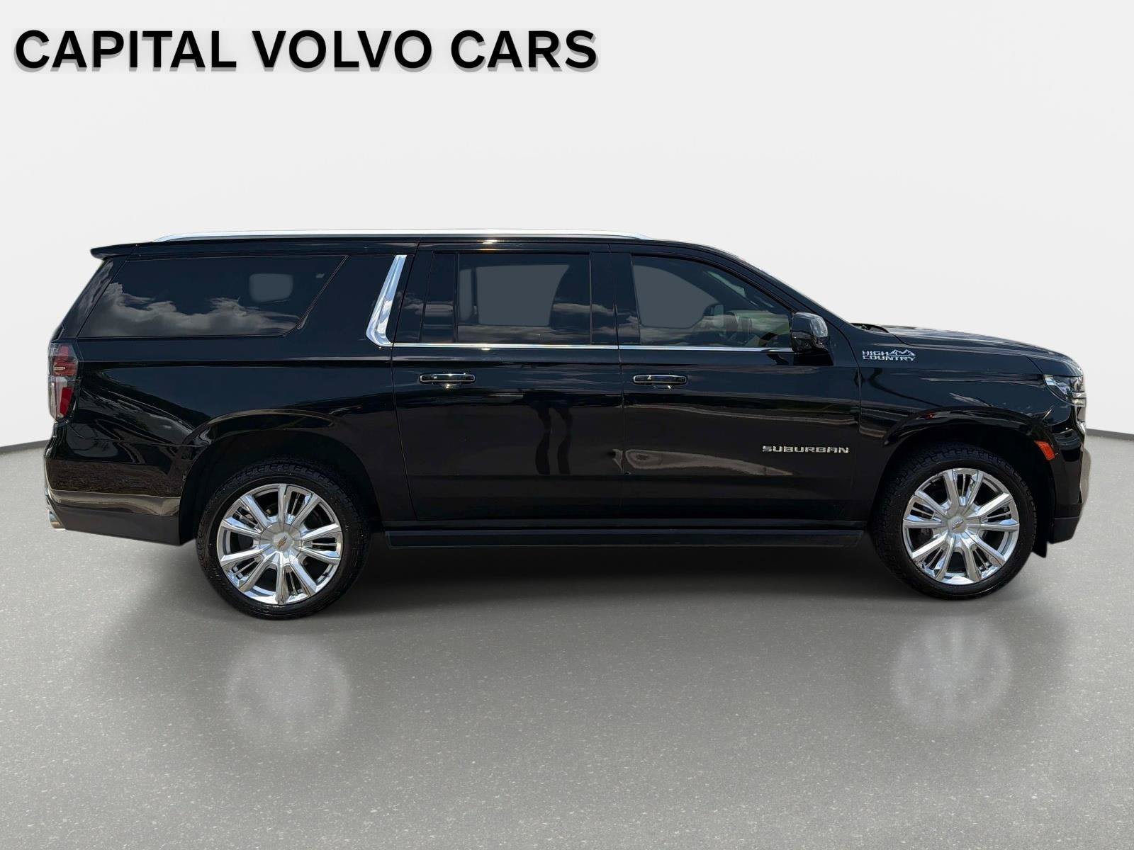 Used 2021 Chevrolet Suburban High Country w/ Premium Package RWD image 5