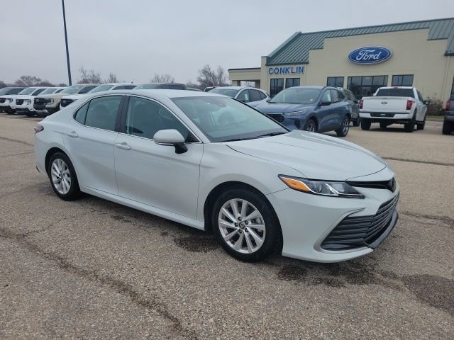 Used 2023 Toyota Camry LE w/ Convenience Package image 19