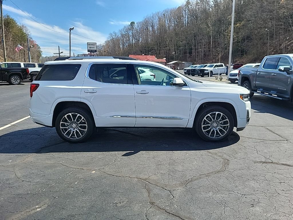 Used 2023 GMC Acadia Denali w/ Denali Technology Package image 6