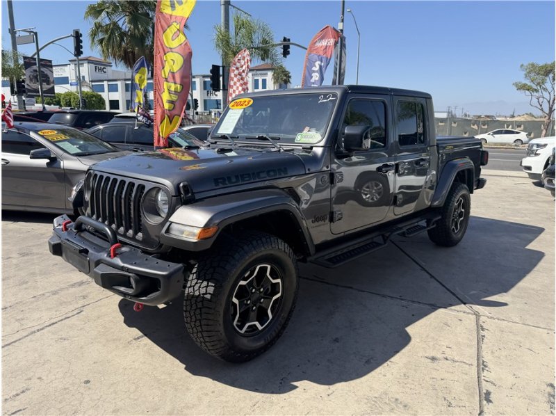 Used 2023 Jeep Gladiator Sport AWD/4WD image 3