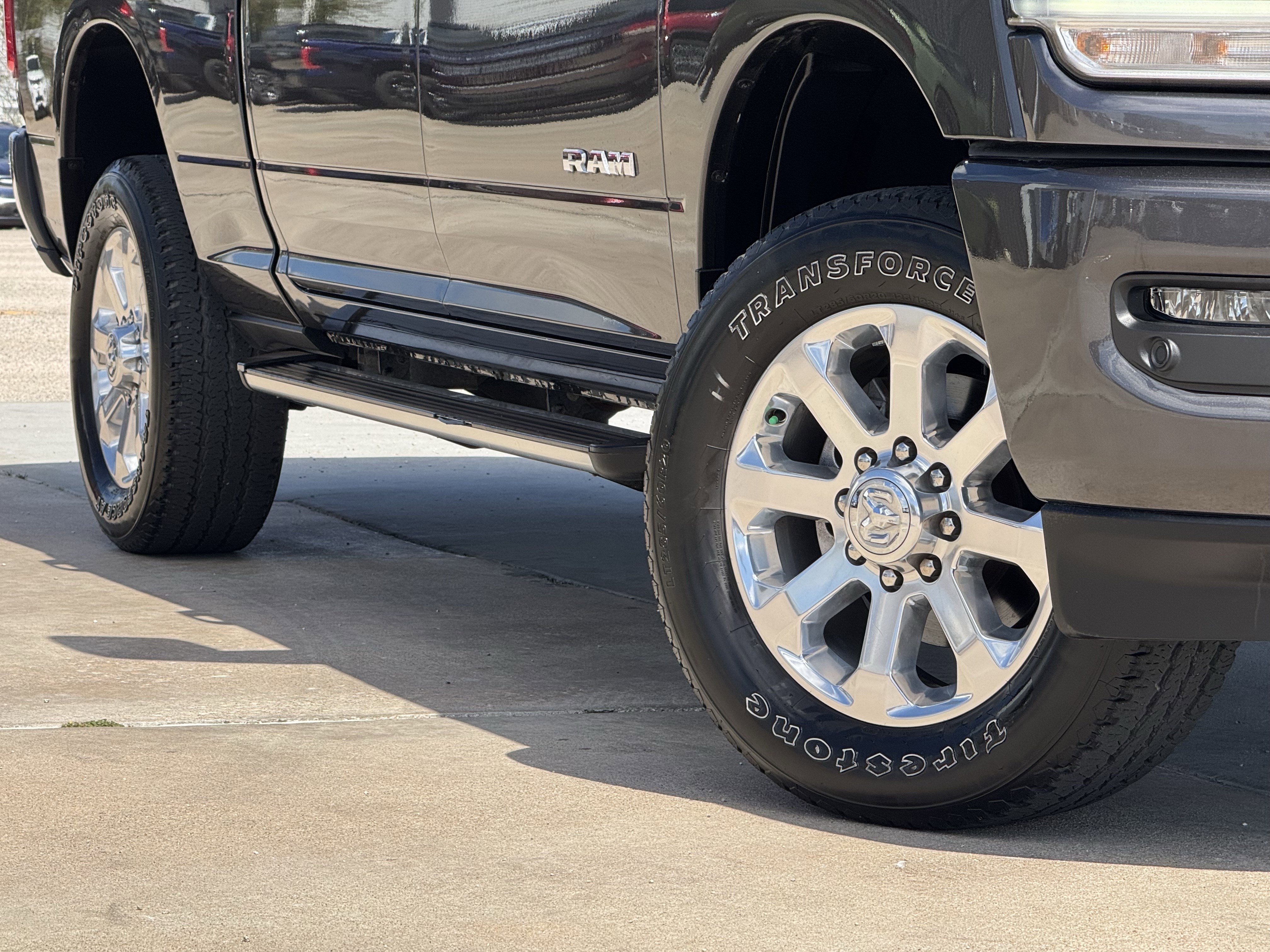 Used 2024 RAM 2500 Laramie w/ Sport Appearance Package image 12