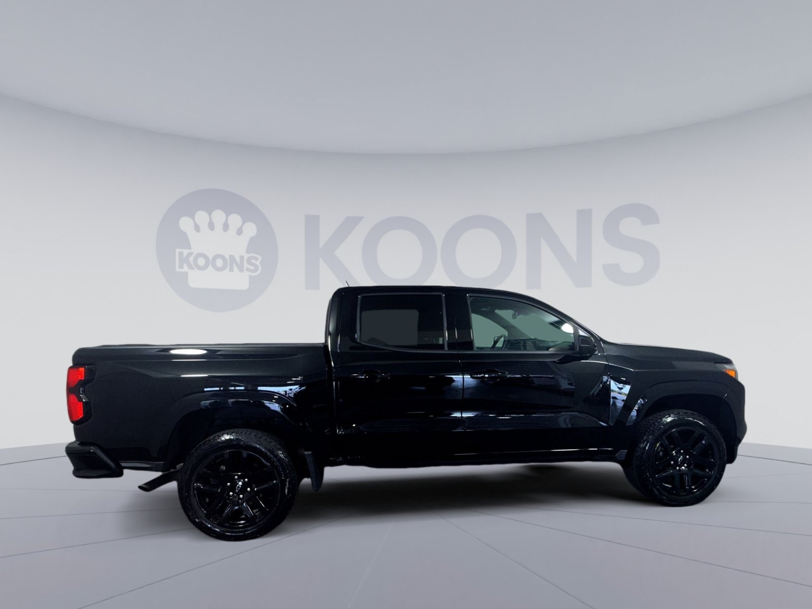 Used 2024 Chevrolet Colorado Z71 w/ Z71 Convenience Package 2 AWD/4WD image 8