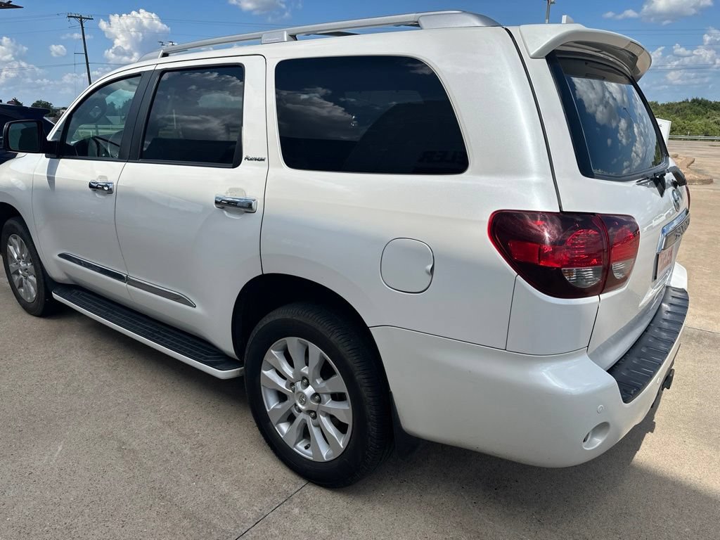 Used 2018 Toyota Sequoia Platinum RWD image 5