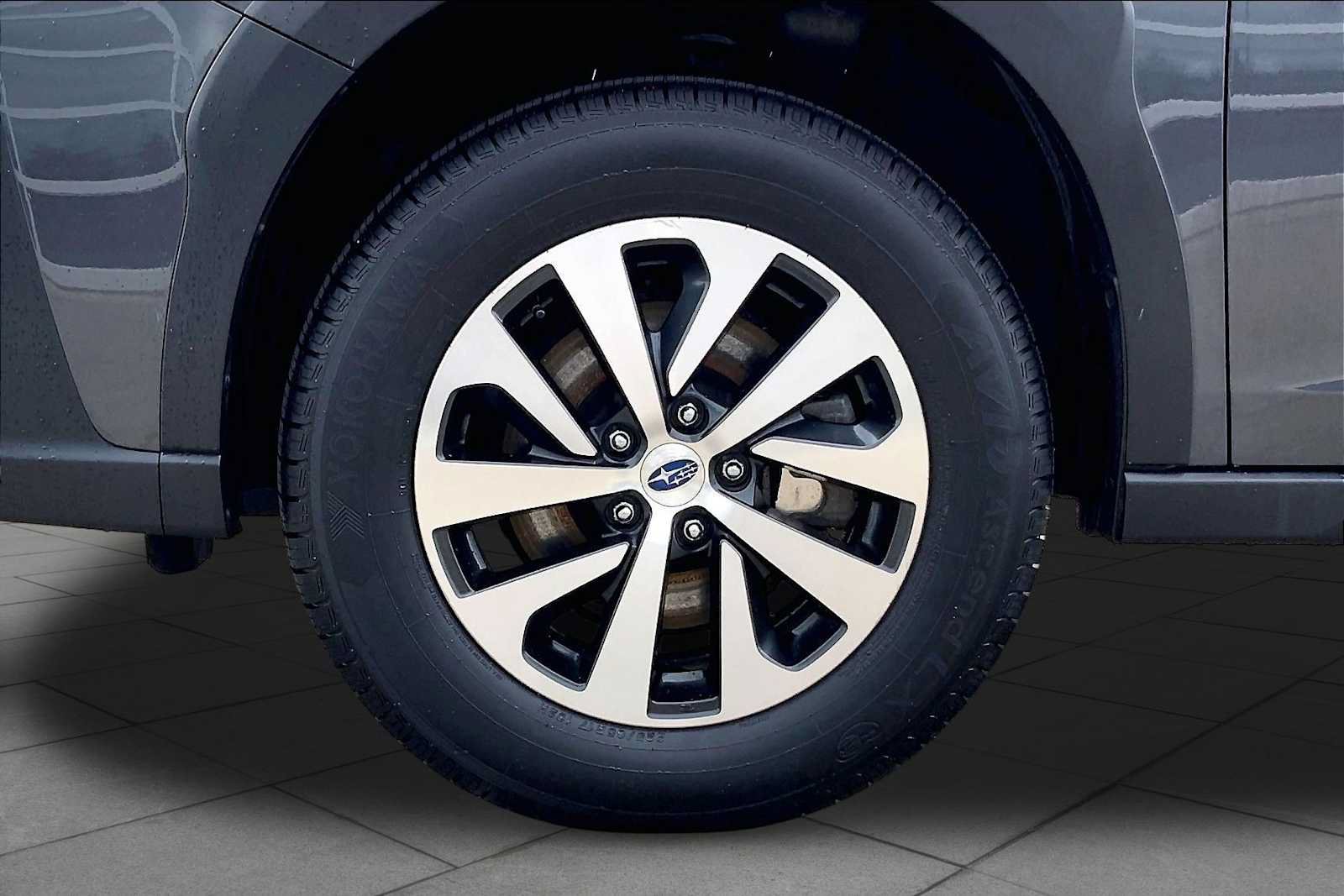 Certified 2024 Subaru Outback Premium AWD/4WD image 11