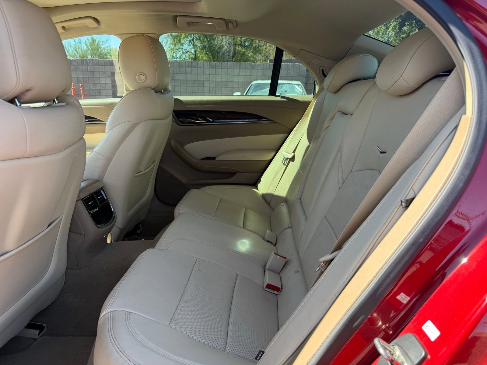 Used 2015 Cadillac CTS Luxury RWD image 10