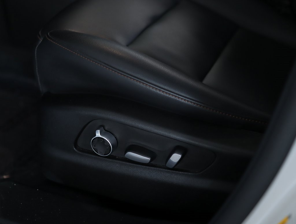 Used 2023 Cadillac XT4 Sport image 20