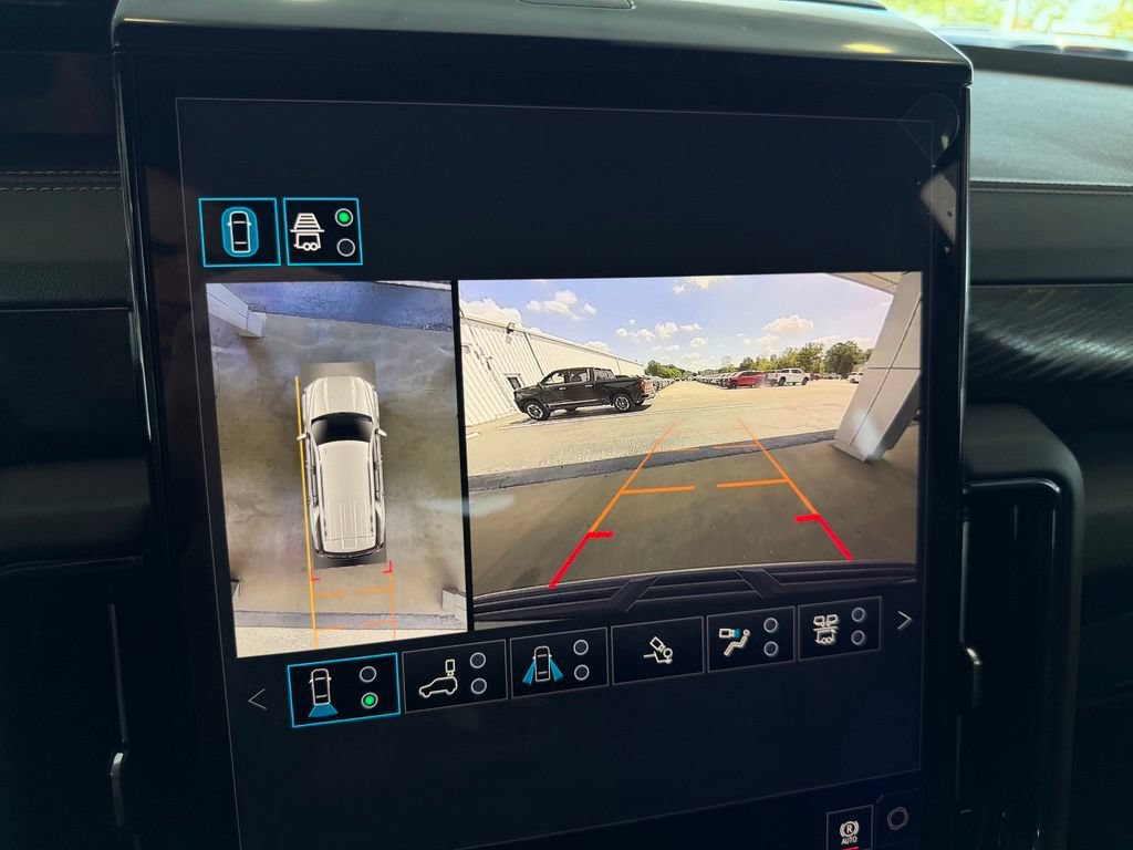 New 2026 GMC Yukon AT4 w/ AT4 Premium Plus Package AWD/4WD image 27