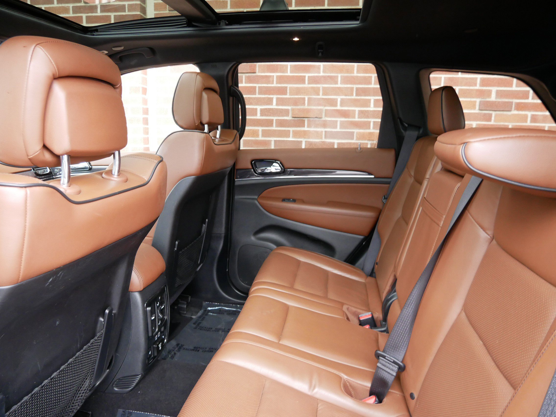 Used 2020 Jeep Grand Cherokee Overland image 10