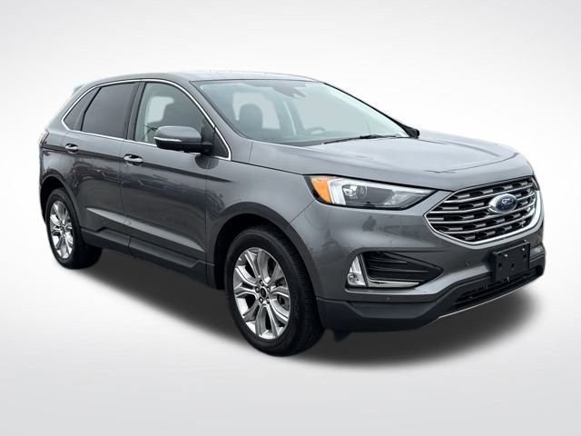 Used 2024 Ford Edge Titanium image 8