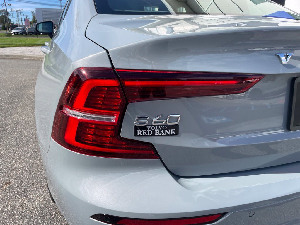 Certified 2024 Volvo S60 B5 Plus w/ Climate Package AWD/4WD image 11