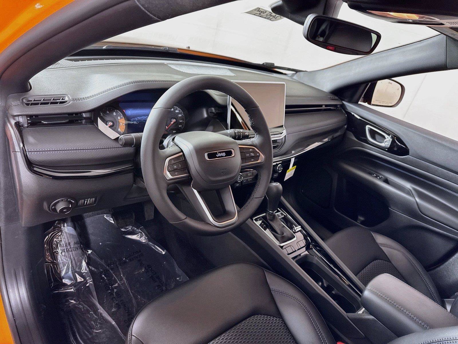New 2026 Jeep Compass Latitude AWD/4WD image 3