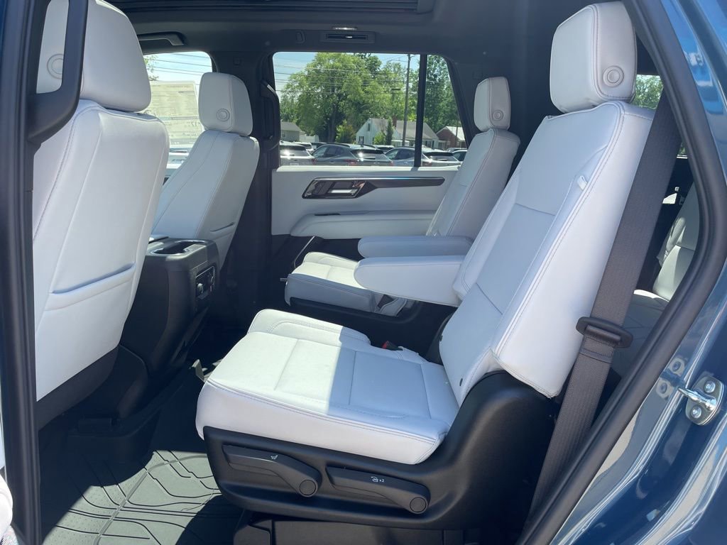 New 2026 Chevrolet Tahoe Premier w/ Sun And Tow Package AWD/4WD image 42