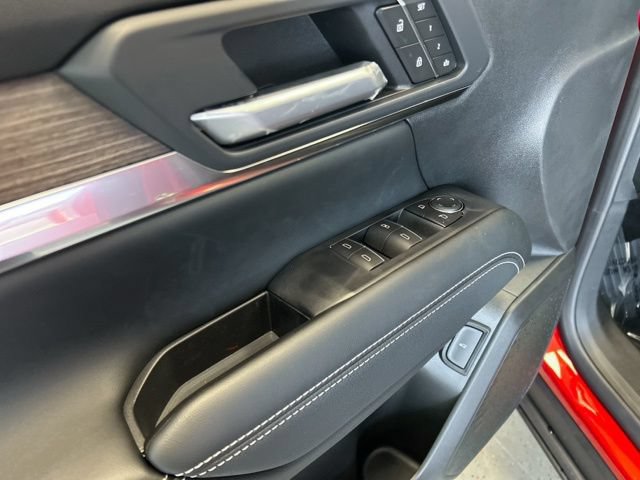 New 2026 GMC Terrain Denali w/ LPO, Black Badging Package AWD/4WD image 26