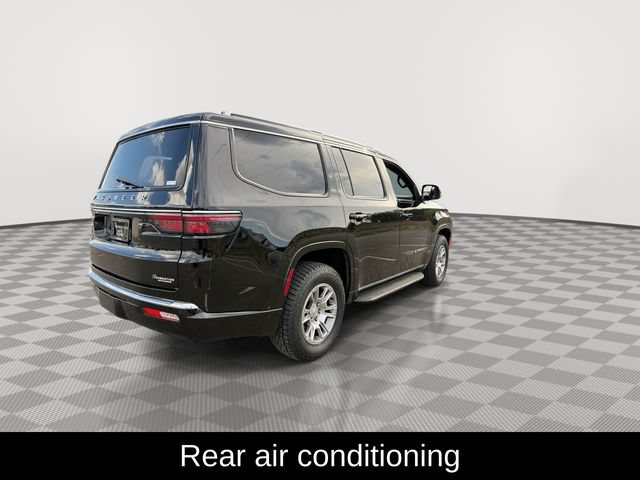 Used 2023 Jeep Wagoneer 4WD image 10