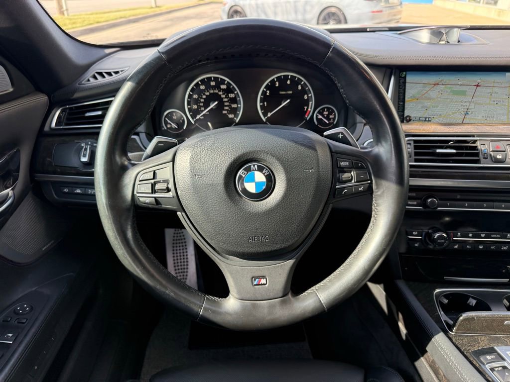 Used 2013 BMW 750Li image 18
